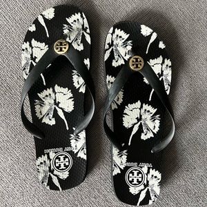 Tory Burch Flip-Flops